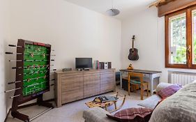 Classic Style Apartment By Wonderful Italy